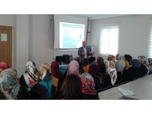 Kadın ve Gençlik Merkezi kursiyerlerine yönelik seminerler devam ediyor