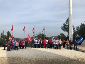 Türk Eğitim-Sen, şehit öğretmenleri unutmadı