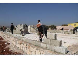 Suriye’de Erbakan’ın ismi verilen okul inşa ediliyor