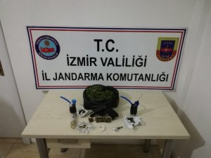 İzmir’de tekel bayiye uyuşturucu baskını