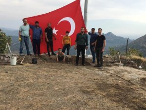 Nazilli Belediyesi mahalleleri Türk Bayraklarıyla donatıyor