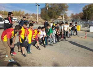 Ovakışla’da ortaokullar arası atletizm yarışması