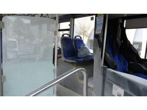 İstanbul’da belediye otobüsünde panik anları
