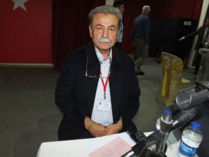 Burhaniye’de Murat Altıntaş değişmez divan başkanı oldu