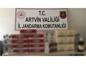 Artvin’de gümrük kaçağı sigara ve içki ele geçirildi