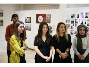 SAÜ’de temsili fotoğraflar sergisi açıldı