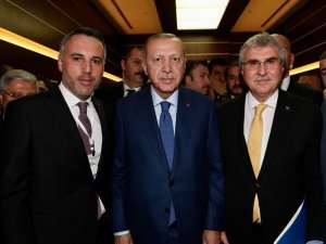 Başkan Yüce Cumhurbaşkanı Erdoğan ile vergi iadelerini görüştü