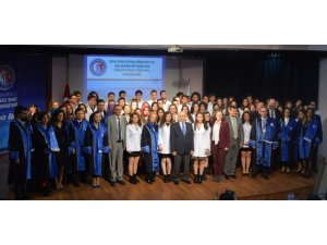 ÇOMÜ’de ’Diş Hekimliği Fakültesi Önlük Giyme Töreni’ gerçekleştirildi