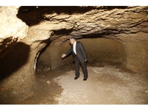 Başkan Büyükkılıç, Büyük Bürüngüz’de bulunan Türkiye’nin en büyük yeraltı şehrini ziyaret etti