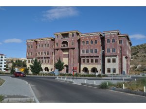 Nevşehir Belediyesi yeni hizmet binası Kapadokya Alan Başkanlığına verildi