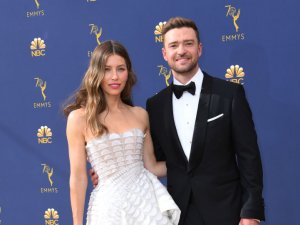 Justin Timberlake eşi Jessica Biel’den özür diledi