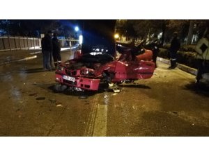 Otomobil vidanjöre çarptı: 1 ölü