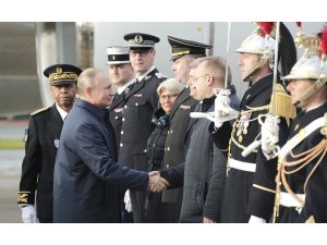 Putin ve Zelenskiy, Normandiya Dörtlüsü için Paris’te