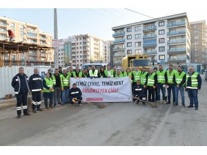 Başkan Gümrükçü, Balatçık sokaklarını temizledi
