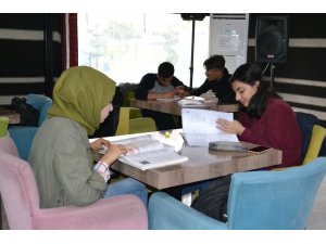 Eyyübiye’de öğrenciler ücretsiz kursta sınava hazırlanıyor