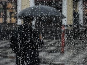Antalya'ya son 24 saatte 150 kilogram yağış düştü