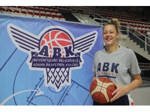 Adana Basketboldan pota altına takviye