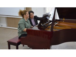 ‘Piyano Günleri’nde Seçil Akdil’den çalıştay