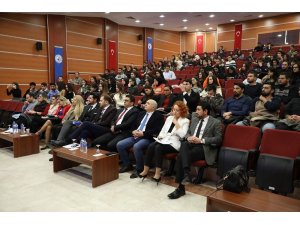 PAÜ’de ‘İnsan Hakları: Güncel Sorunlar’ konferansı