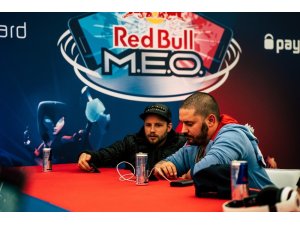 M.E.O. Clash Royale oyununda şampiyon belli oluyor