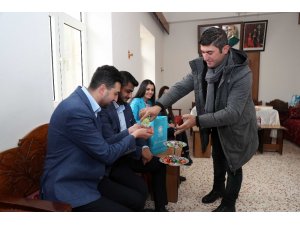 Büyükşehir Belediyesi’nden Süryani vatandaşlara bayram ziyareti