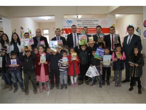 Bismil Belediyesi’nden karneni getir, kitabını götür kampanyası