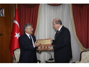 KKTC Başbakanı Tatar, Kayseri Belediye Başkanı Büyükkılıç’ı kabul etti