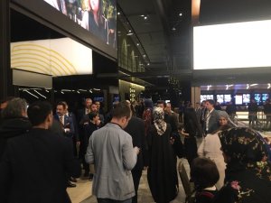 Bakan Ersoy “Türkler Geliyor; Adaletin Kılıcı” filminin gösterimine katıldı