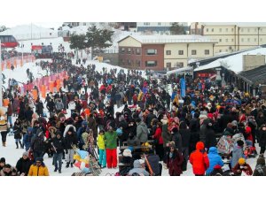 Erciyes’te haftasonu yoğunluğu: 100 bin kişi Erciyes’te