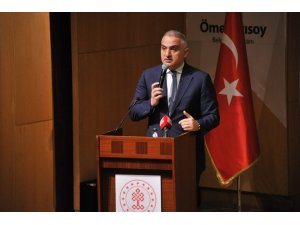 Kültür ve Turizm Bakanı Ersoy, taksici eğitim programında konuştu