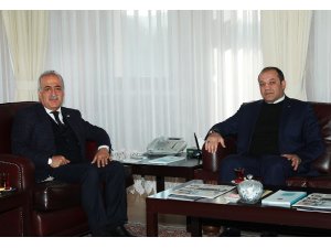 MHP Erzurum İl Başkanı Karataş’tan Rektör Çomaklı’ya ziyaret