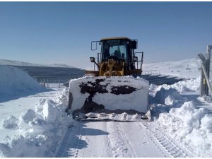 Tepabaşı’nın kırsalda karla mücadelesi sürüyor