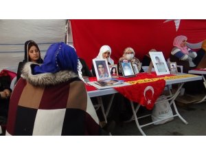 HDP önündeki ailelerin evlat nöbeti 145’inci gününde