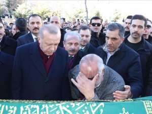 Cumhurbaşkanı Erdoğan depremin vurduğu Elazığ'da