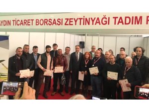 Zeytinyağı kalite yarışması kazananları madalyalarını aldı