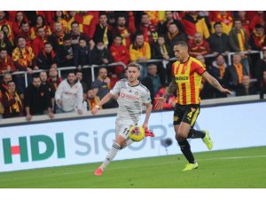 Süper Lig: Göztepe: 2 - Beşiktaş: 1 (Maç sonucu)
