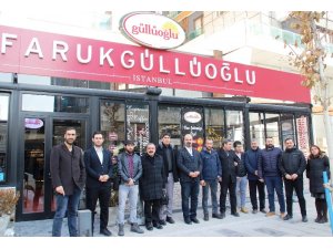 Faruk Güllüoğlu Baklavanın yetkilileri basınla bir araya geldi
