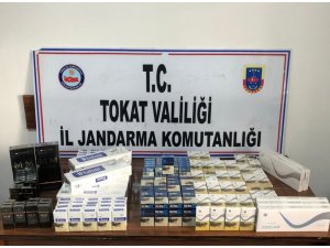 Valizlere zulalanmış halde 380 paket sigara ele geçirildi