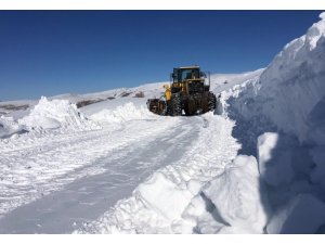 Van Büyükşehir Belediyesinden ‘karla mücadele’ açıklaması