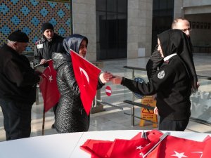 Başkan Alim Işık: "Hiç kimse bayrağımıza el uzatamaz"