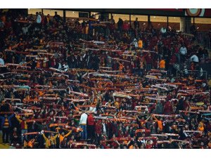 Süper Lig: Galatasaray: 1 - Kayserispor: 0 (Maç devam ediyor)