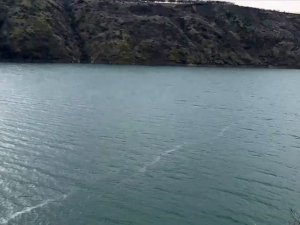 Depremin yüzey kırığının izi, Karakaya Baraj Gölü'nde görüldü