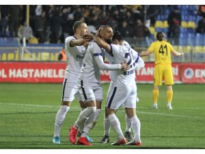 TFF 1. Lig: Menemenspor: 3 - Eskişehirspor: 1