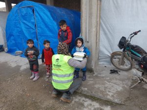 İdlib halkına gıda kömür ve battaniye yardımı