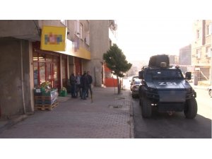 Sultangazi’de silahlı market soygunu