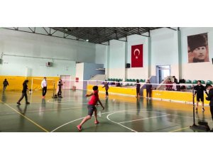 19 Yaş Altı Badminton İl Seçmesi müsabakaları yapıldı