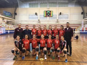 Denizli Küçük Kızlar Voleybol Takımı’nın hedefi ’Türkiye Şampiyonası’