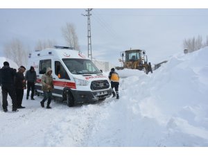 Tuşba Belediyesinden hasta kurtarma operasyonu