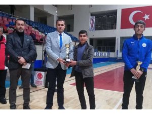 Hakkari’de U18 Erkekler Basketbol Turnuvası