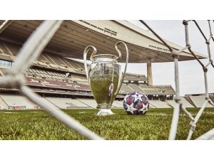 UEFA, İstanbul’da oynanacak Şampiyonlar Ligi finalinin topunu tanıttı